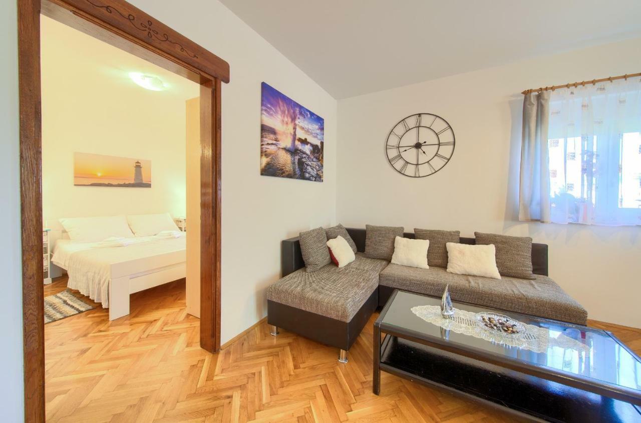 Apartmani Zeljka Salatić Dış mekan fotoğraf